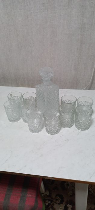 Продам сервиз стаканы, графин, поднос