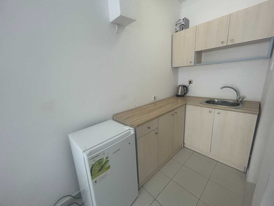 Продава се Едностаен апартамент в Поморие - 42 кв.м за 1024 €/кв.м - Снимка #1