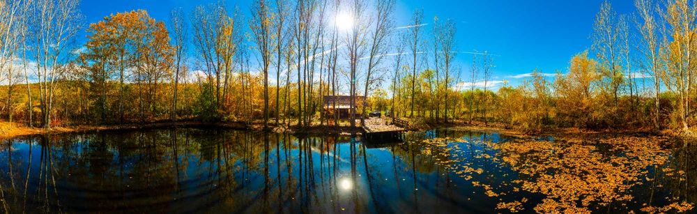 Cabană de închiriat - Lacul cu cabana -de Revelion nu este disponibilă