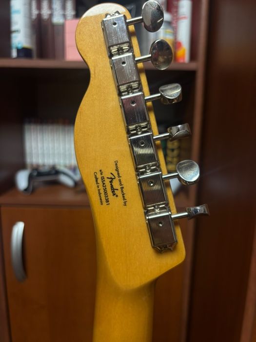 Squier Tele Custom Baritone BK