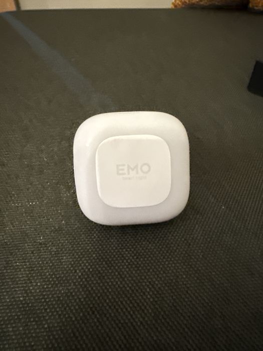 Robot Emo Go Home , desktop AI pet