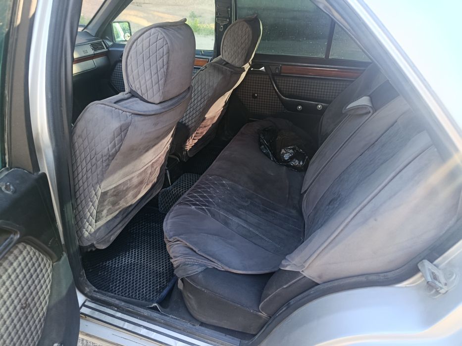 Mercedes Benz w124