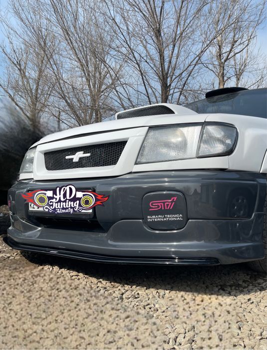 Решетка радиатора Custom Subaru Forester SF Дорестайлинг