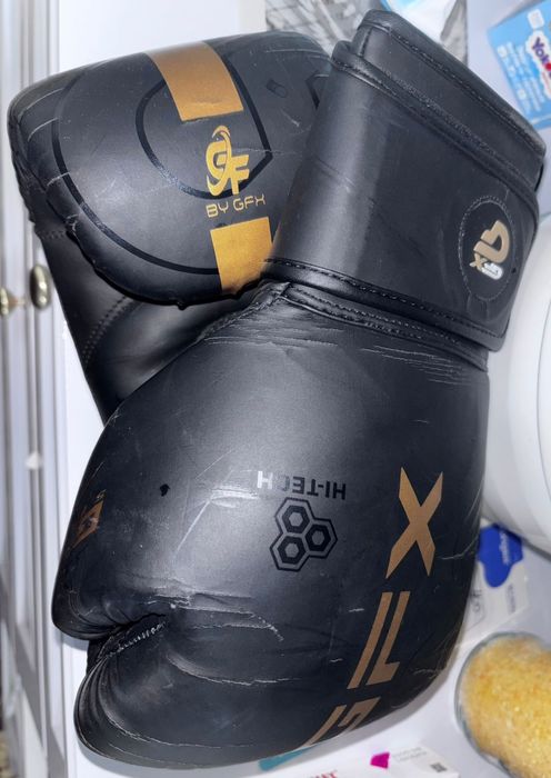 Шлем и перчаткии