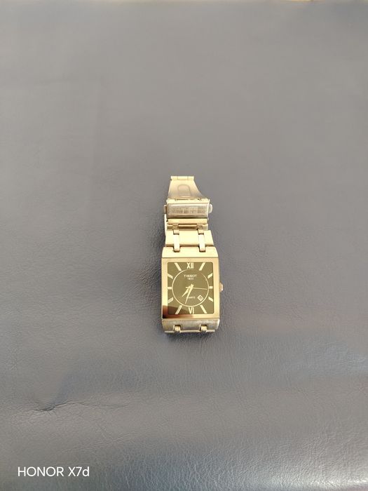 Tissot soat sotiladi