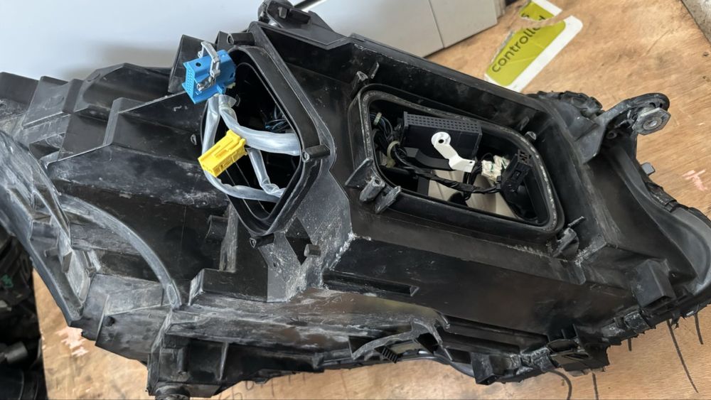 Фар за Mercedes W222