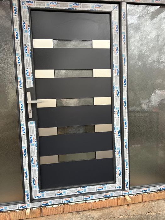 Vând geamuri si uși de termopan doar pe comandă