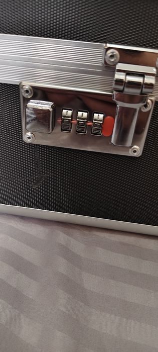 Цифровой микшерный пульт