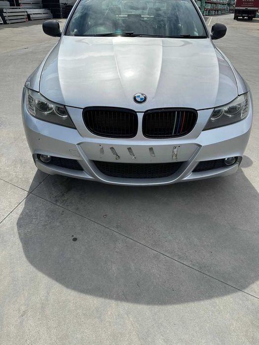 Dezmembrez piese BMW E90 Seria 3 318D 320D 325d 330d 335d