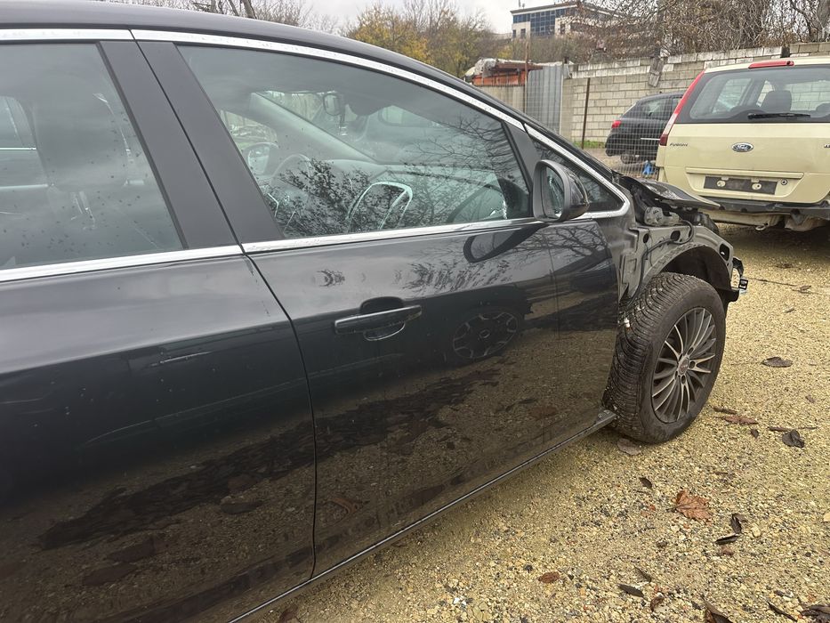 Врата/Врати десни за Опел Астра J хечбег!