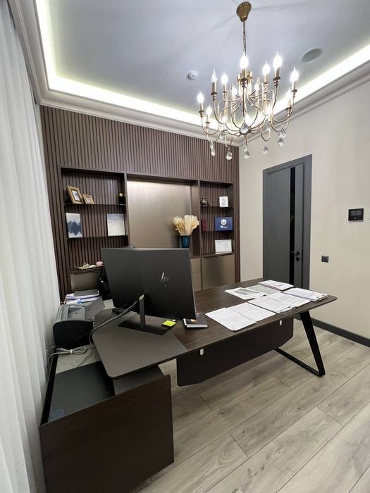 Сдается офисное помещение, ориентир: Институт Дипломатии, 228м²