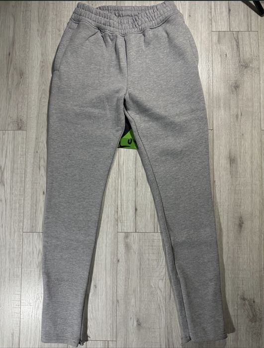 Pantaloni syna world