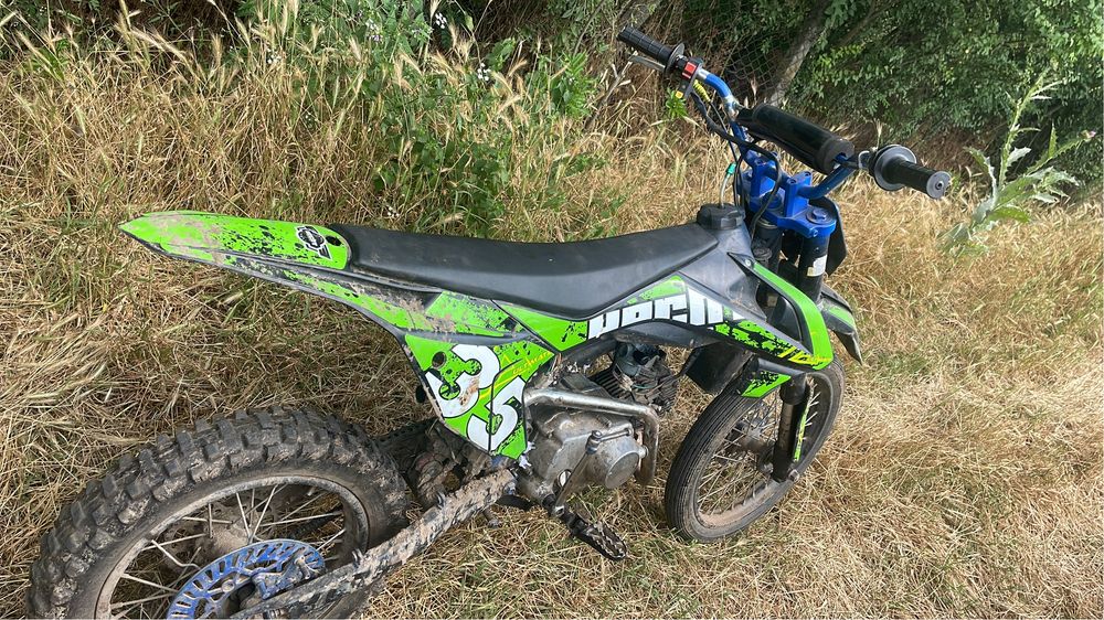 Vand sau schimb cross 72 cu motor de atv