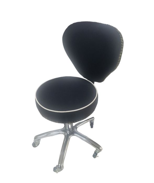 Профессиональный стул для мастеров красоты.