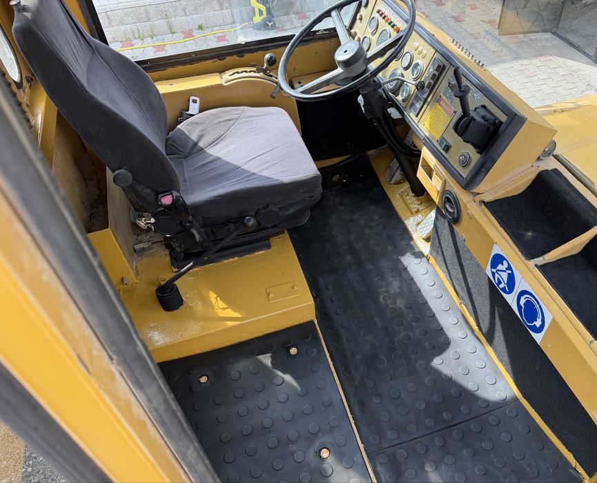 Basculanta Dumper 6x6 ,caterpillar D250.IMPORT ITALIA