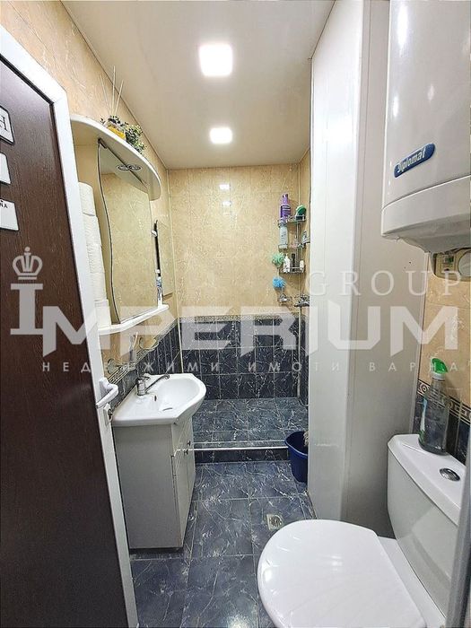 Тристаен обзаведен апартамент под наем в района на жк. Трошево, гр. В