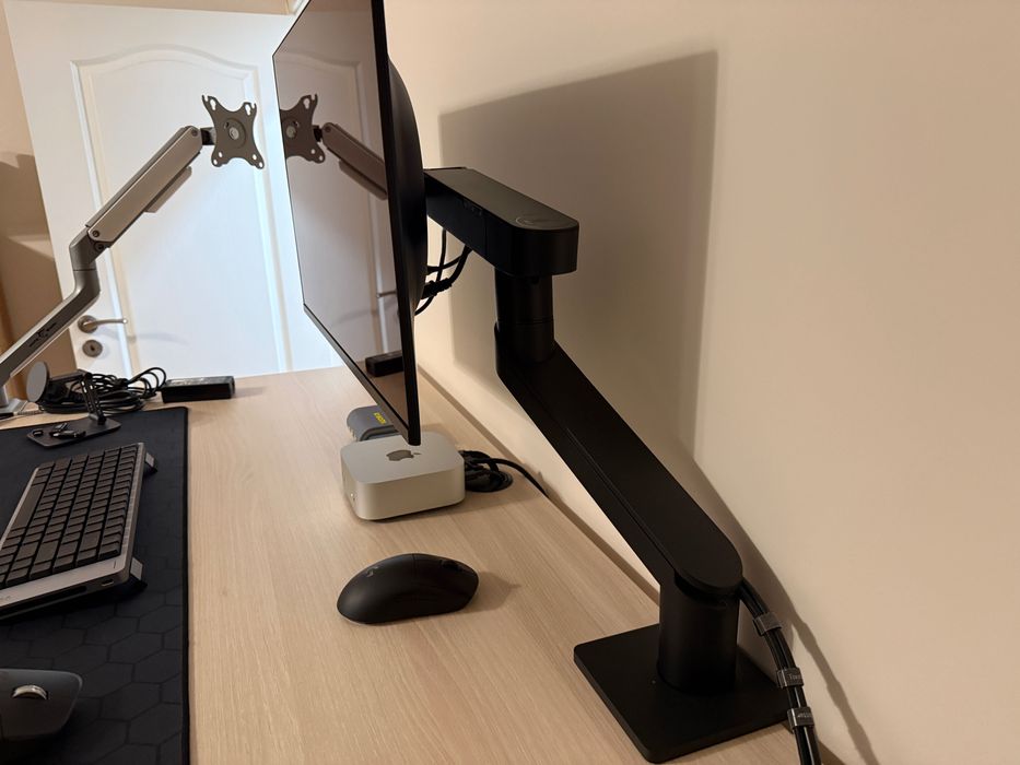 Рамо / Стойка за монитор