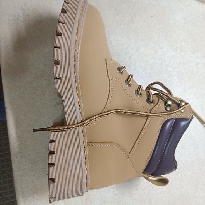 Продам  обувь для девочки