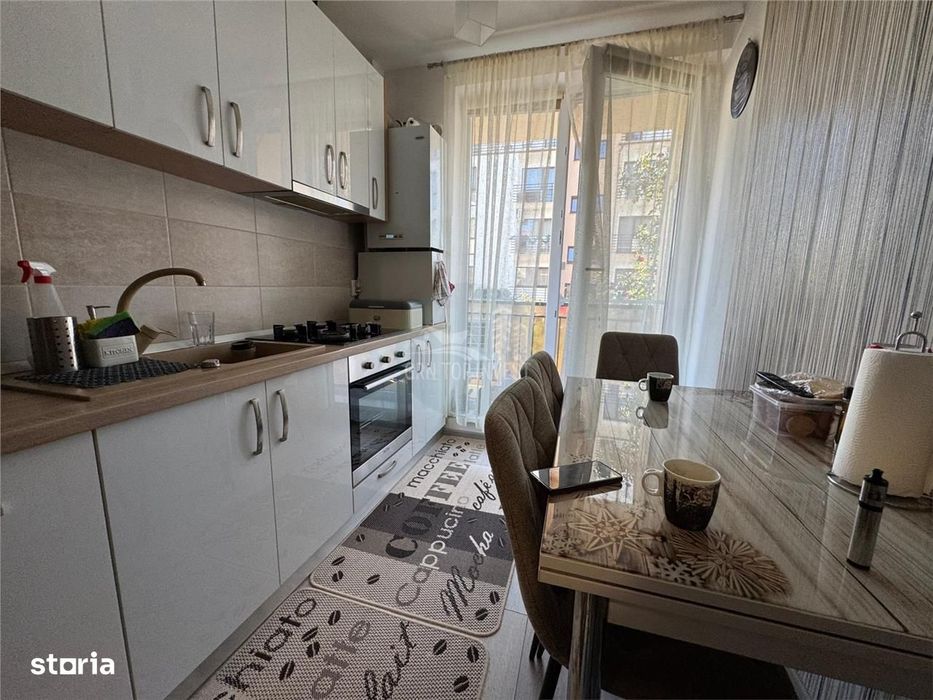 Apartament 3 camere 2 bai 2 balcoane in Selimbar