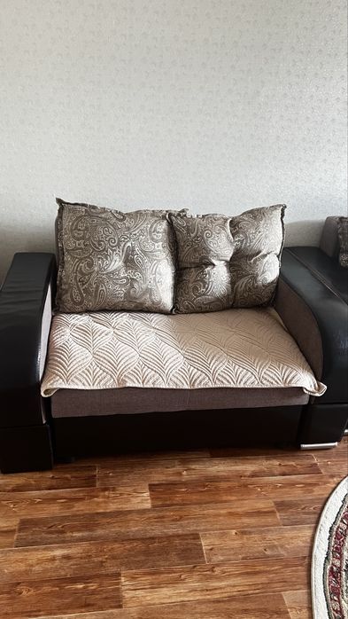 Продам диван с креслом раскладной