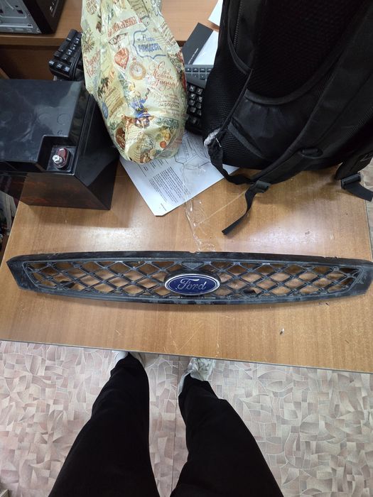 Решетка радиатора Ford focus 1