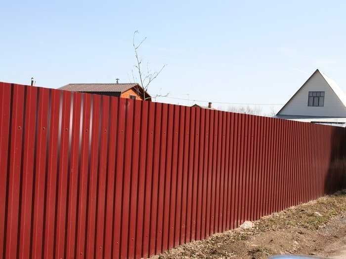 Garduri din sipca metalica si alte modele (jaluzele, tabla, plasa BCA)