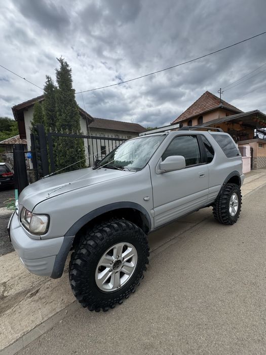Vând Opel Frontera sport 2.2 DTI