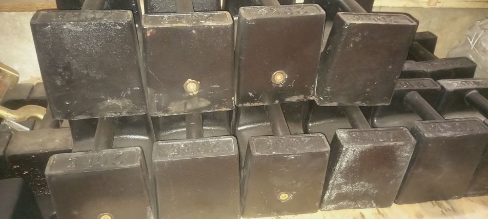 Tarozi toshlar 20kg lik zavod gost sitandart talablariga  javob beradi
