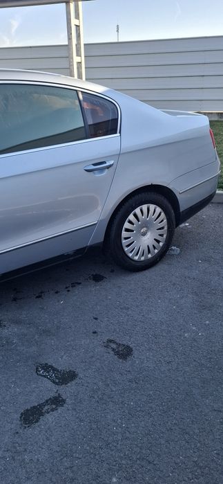 Vând passat b6 1.9 bkc 2549€