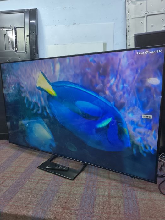 Продам телевизор 55 Самсунг 140 дюйм оригинал