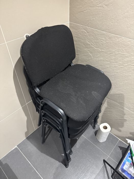 Продам офисные стулья