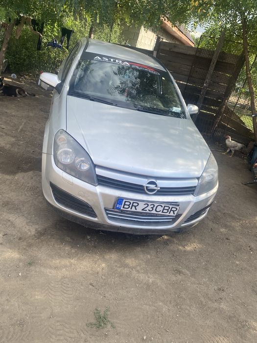Vand sau schimb opel astra H 1.6 bezina an 2006  propietar in acte ofer fiscal pe loc