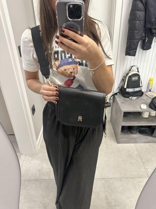 Оригинална Tommy Hilfiger чанта с портмоне