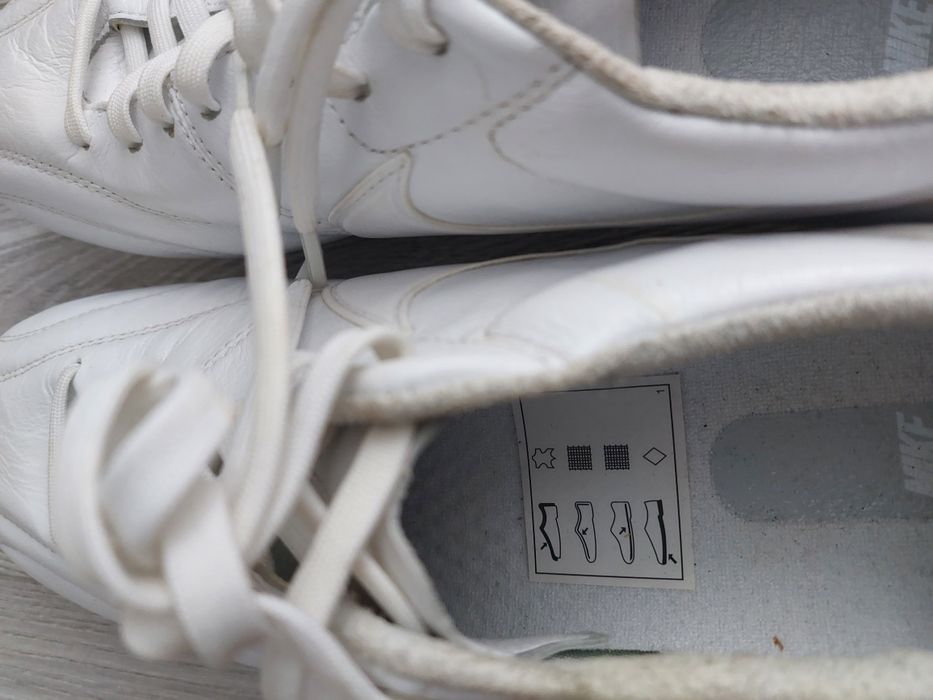 Nike бутонки №42 – естествена кожа, носени веднъж, с турско знаме