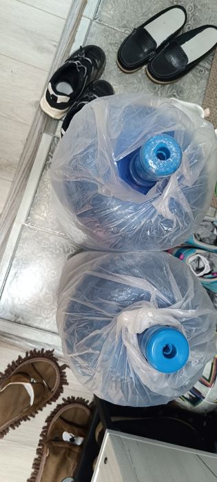 Бутылы для кулера, две штуки