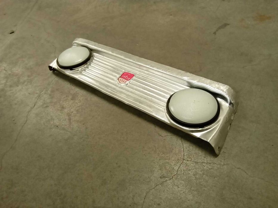 фарчета,седалка,брони,маска.тас,бутонче, стопчета за москвич с педали