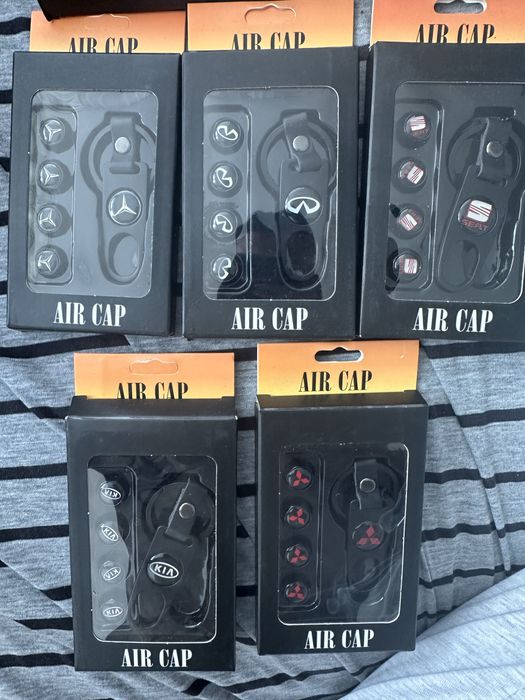 Комлект капачки с ключодържател BMW/VW/Seat/Mercedes/Infinity и д.р