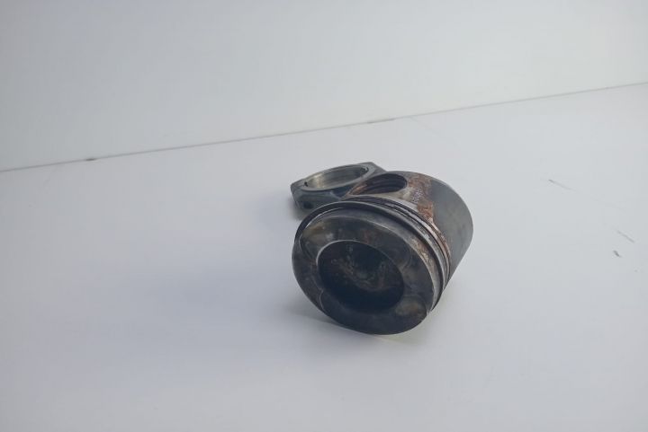 Piston cu biela  2.2 cdi euro5 651100 8349F Mercedes-Benz E-Class W21