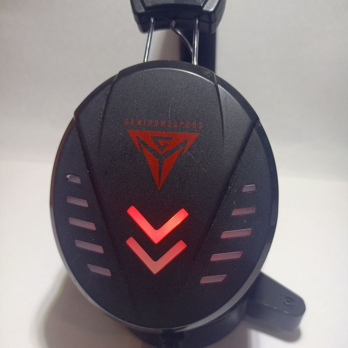 Продам проводные наушники