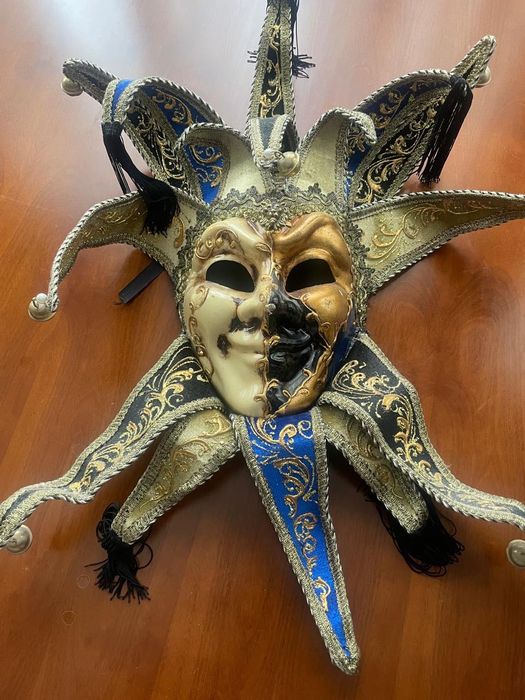 Коллекционные маски с Венеции