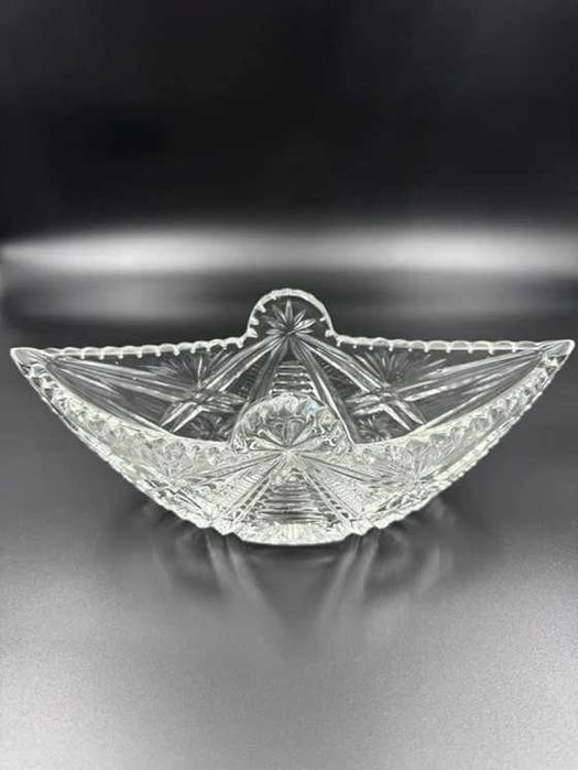 Салатник "Ладья" с рельефным резным геометрическим декором, хрусталь