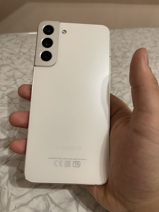 Продам самсунг с22+
