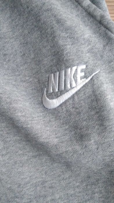 Nike  - оригинално долнище 146-156 см