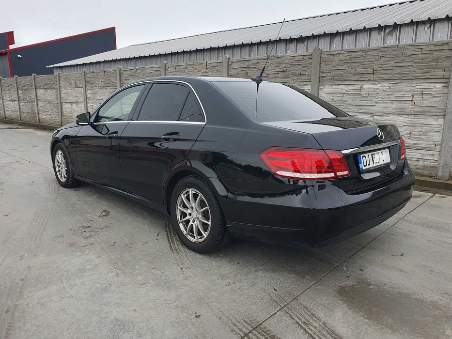 Mercedes-Benz E-Klasse Limuzina 2.2 CDi 140 Cp 2013 Automata
