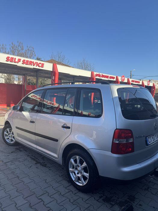 VOLKSWAGEN Touran 2005 — imagine 3