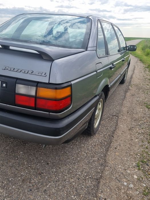 VOLKSWAGEN Passat 1990 — imagine 5