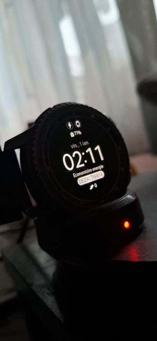 Vând ceas Samsung gear  S3 fontier