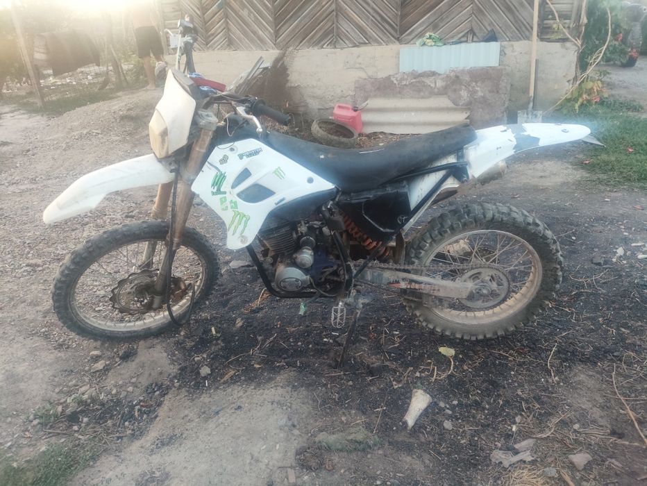 Эндуро 250кубов.