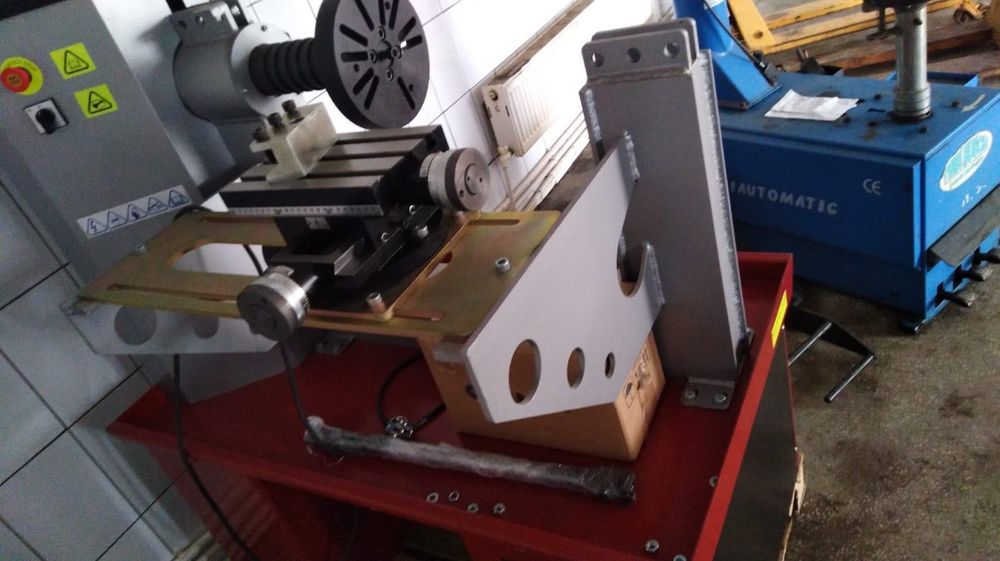 Masina indreptat jante