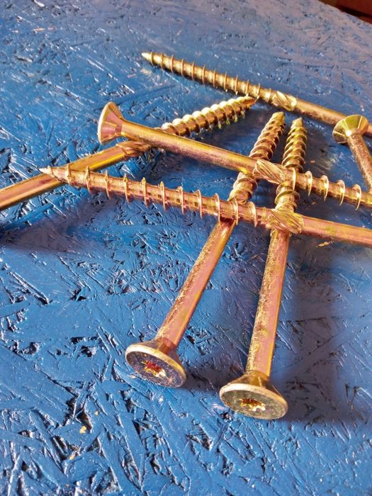 Șuruburi de lemn torx la kg, șurub lemn cap parțial înecat
